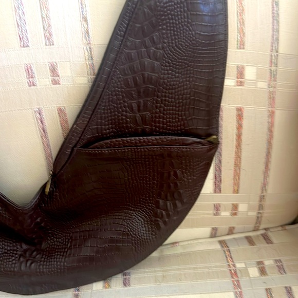 SASH Slingbag - Picture 2 of 7